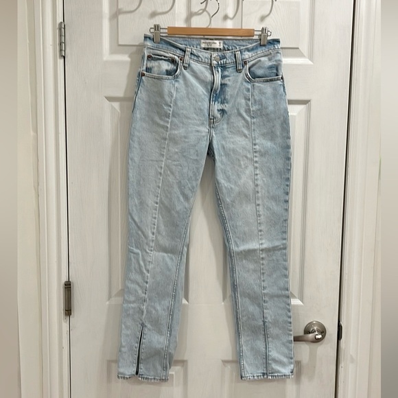 Abercrombie & Fitch the Skinny High Rise Jeans - Picture 4 of 14